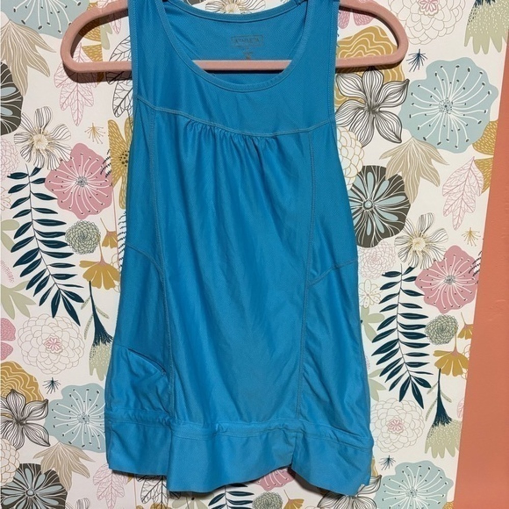 Athleta Sky Blue Sleeveless Tank Top